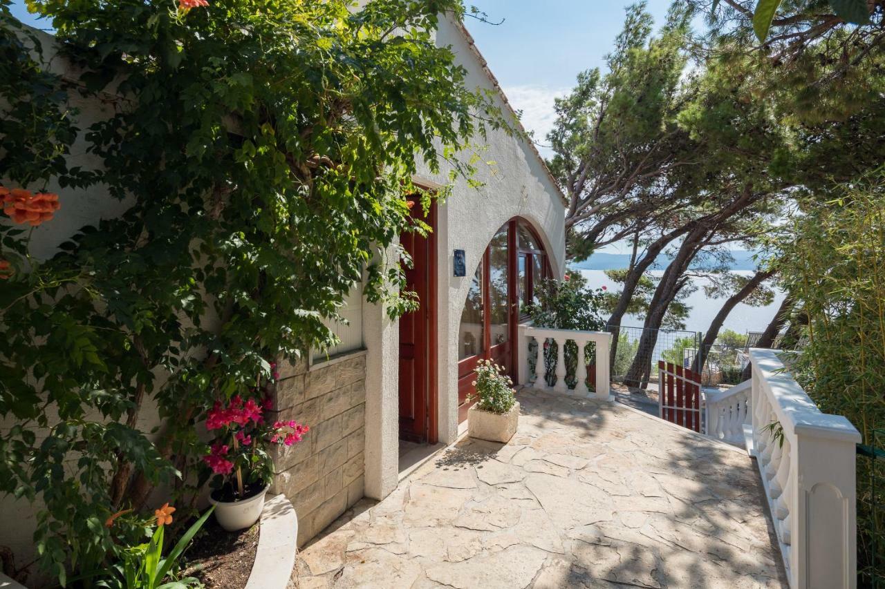 Beach Time Villa أوميس المظهر الخارجي الصورة
