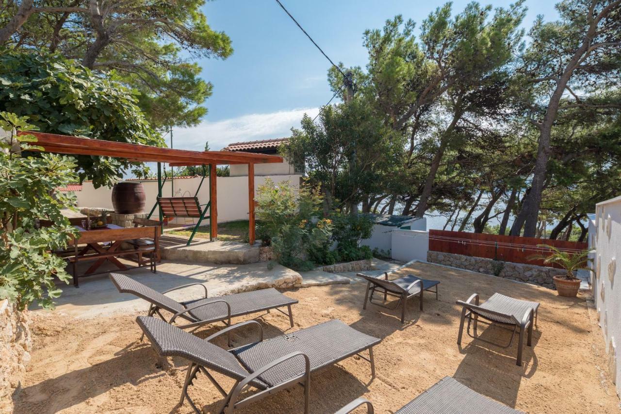 Beach Time Villa أوميس المظهر الخارجي الصورة